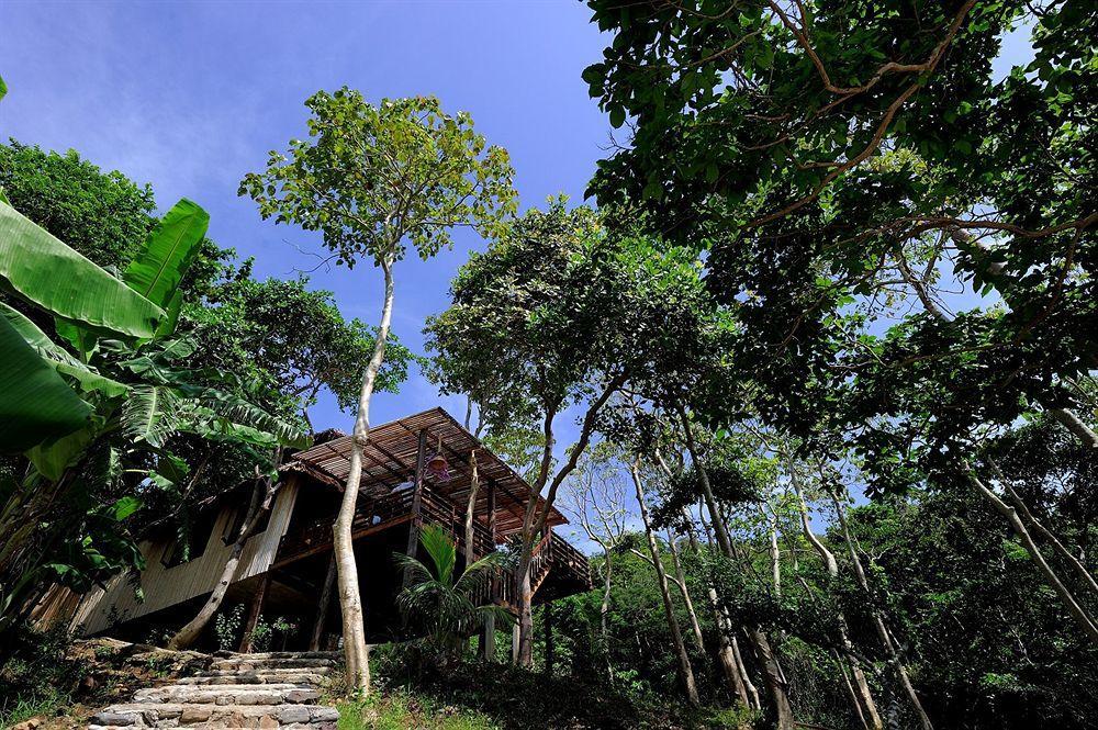 Sunwaree Phi Phi Resort Екстериор снимка